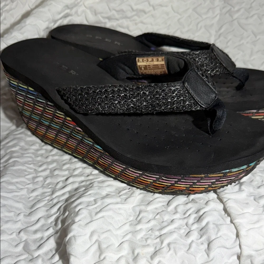 Roper Women's Black and Multicolor Wedge Sandals